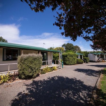 The Clive Hideaway Motel ภายนอก รูปภาพ