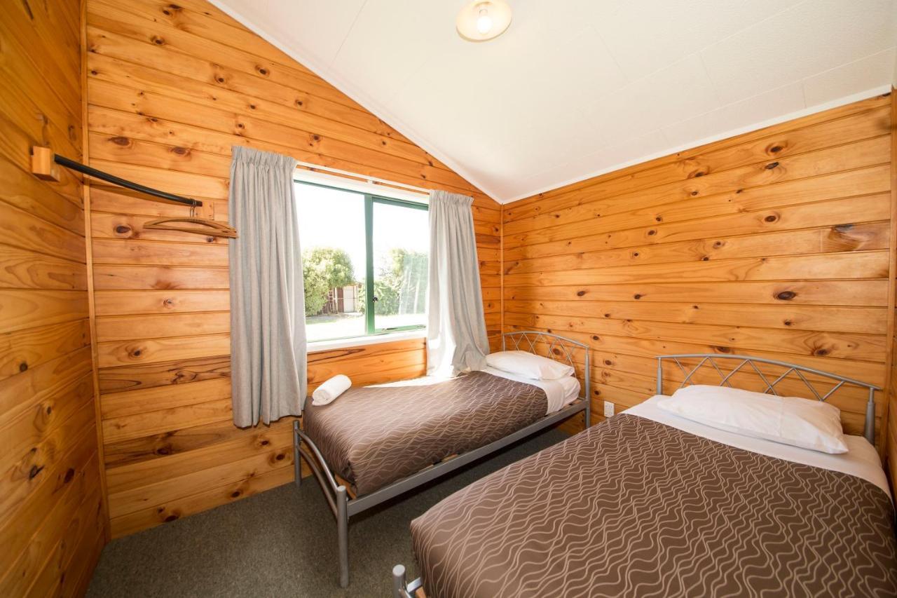 The Clive Hideaway Motel ภายนอก รูปภาพ